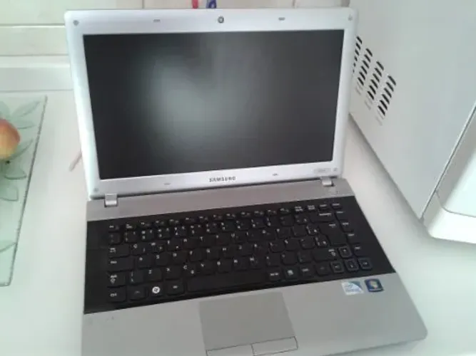 Notebook Samsung Processador Intel 4GB, HD500GB, tela 14" em perfeito Estado.