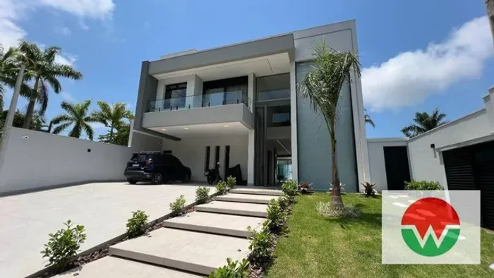 Casa nova com 4 dormitórios, 470 m² - venda por R$ 5.500.000 Acapulco - Guarujá/SP