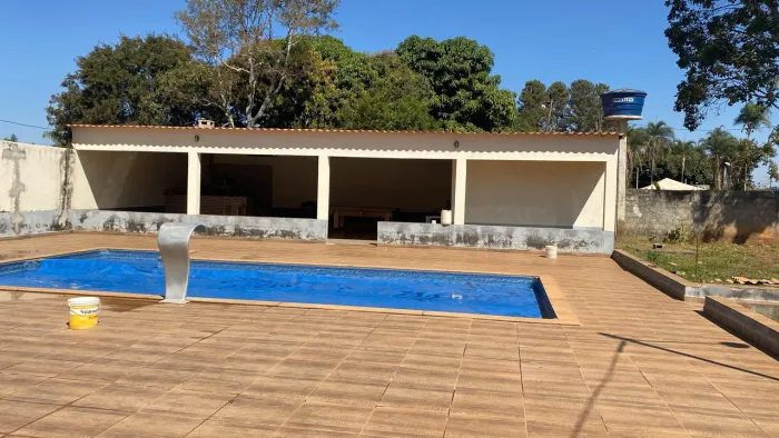 Vendo chácara no setor lourdes meireles 