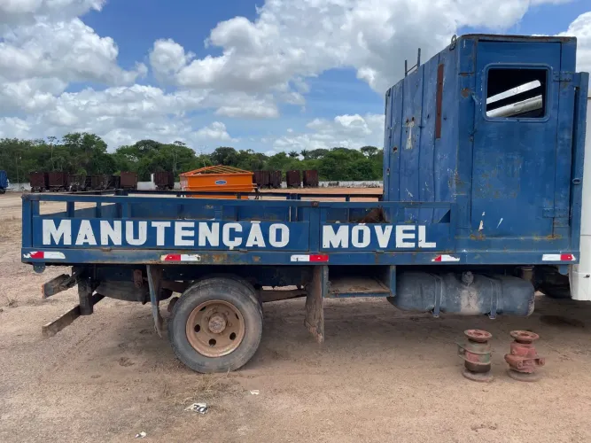 Carroceria com cabine 