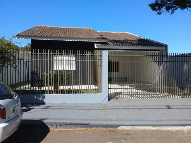 Excelente Casa à Venda - Ampla, Aconchegante e Pronta para Morar! Nova Esperança/PR