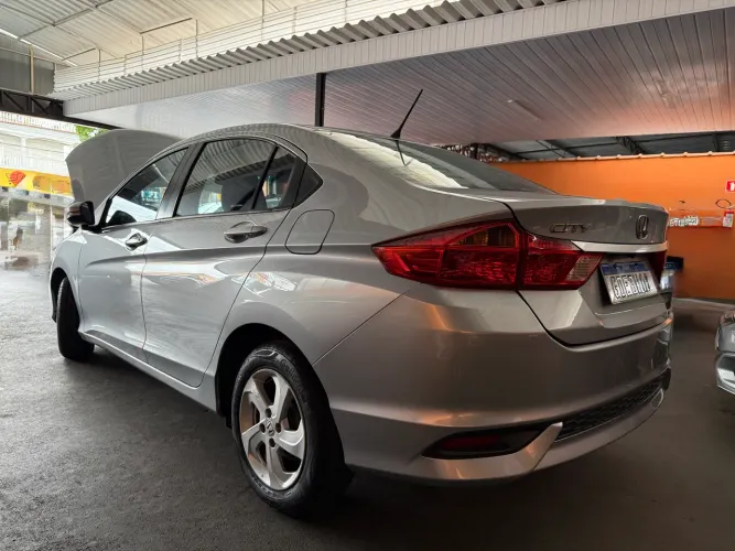 City 2019 1.5 Aut único dono baixo km