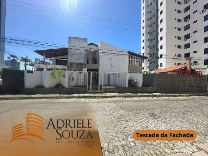 Vendo Casa de esquina com potencial para uso comercial no Bairro 13 de Julho