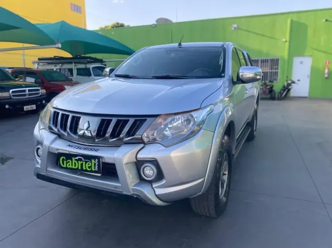 Mitsubishi L200 Triton Sport HPE 2.4 CD Diesel Aut. 2020