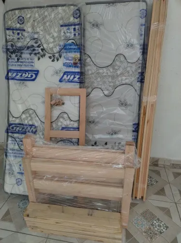 Beliche novos madeira reforçada eucalipto+ 2 COLCHÃO DE SOLTEIRO GAZIN novos 