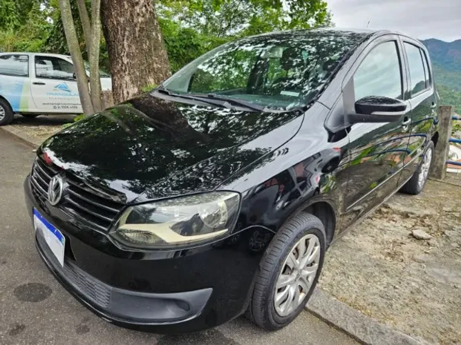 Volkswagen Fox 1.0 MI Total Flex 8V 5P 2013
