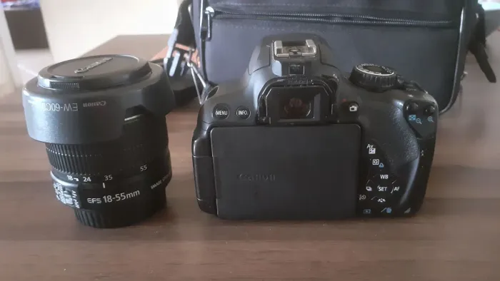 Câmera fotográfica digital Canon T4i 