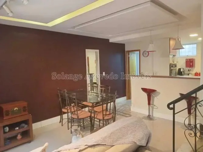 Casa de Vila Duplex toda reformada na Tijuca