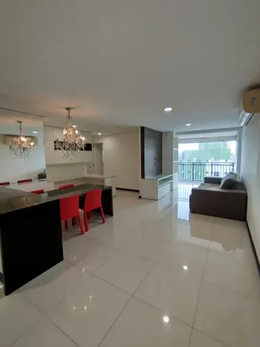 Apartamento mobiliado, 02 suítes, prox. CEUMA, Renascença II, São Luís - MA.
