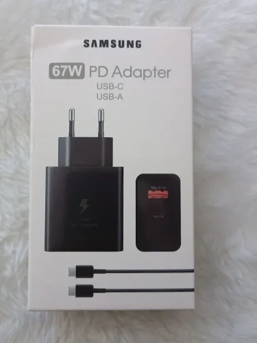 Carregador Samsung 67W PD Adapter USB-C e USB-A - Novo