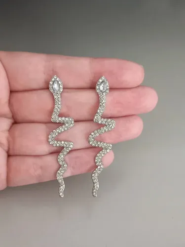Brinco de Serpente Strass (novo)