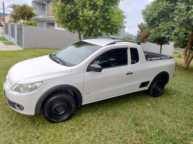 Volkswagen Saveiro 1.6 MI Total Flex 8V CE 2013