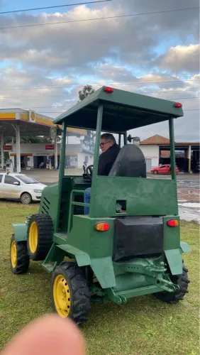 Trator traçado
