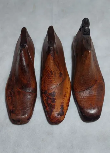 Antigos Moldes de Sapato Madeira 