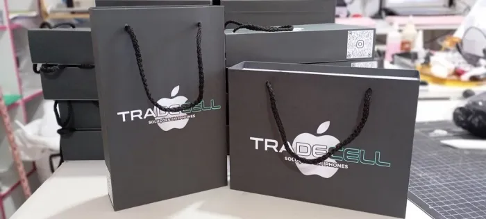 Sacolas de Papel Personalizadas para Loja de Celulares