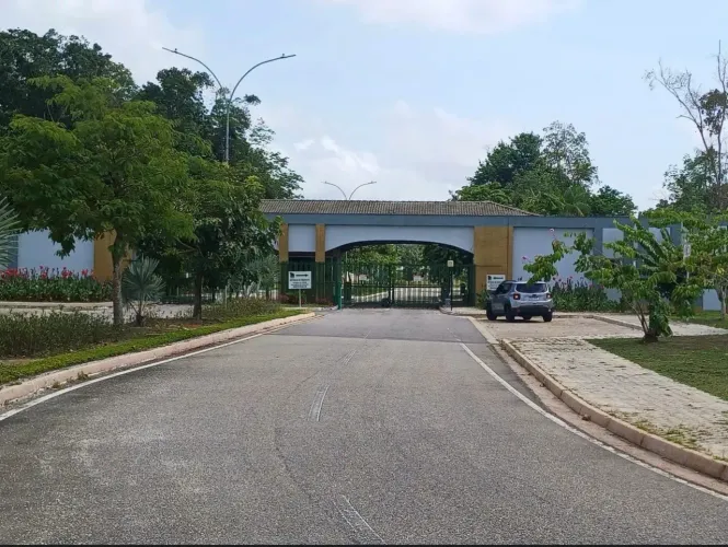 VENDO LOTE DE ESQUINA NO JARDIN COIMBRA APENAS 200 MIL