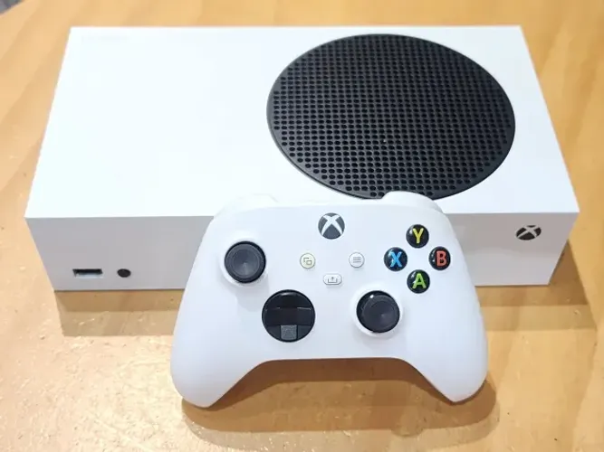 Xbox Series s Com garantia de 1 ano Impecavel
