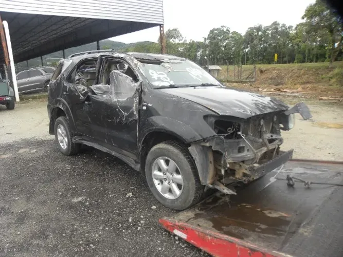 Toyota Hilux Sw4 Srv 4.0 V6 2009 Automática Veiculo Destinado A Retirada De Peças