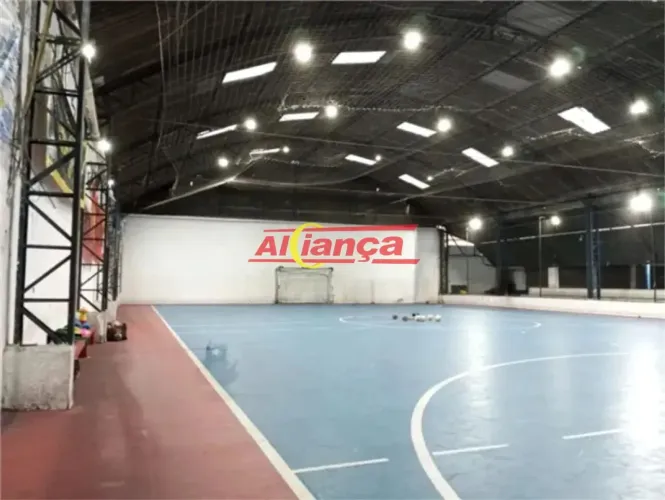 Terreno com area total de 1438 m²