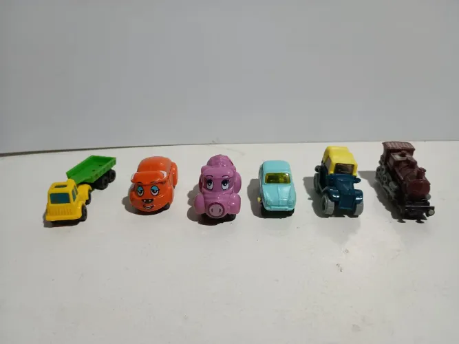 Lote brinquedos Kinder ovo são 6 peças no total 