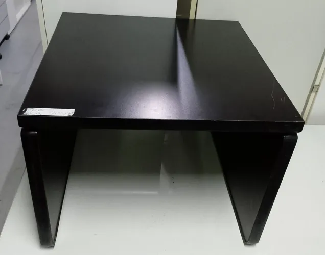 Mesa de Centro Preta para escritório 
