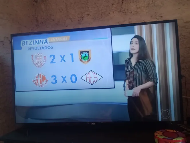 Televisão smart AOC 43 polegadas nova