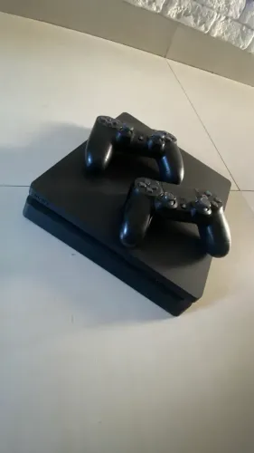 PS4 1TB Seminovo + 2 Controles + 6 Jogos | Excelente Estado