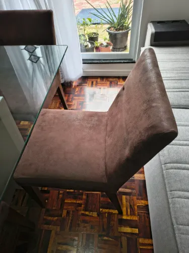 Mesa vidro com 4 cadeiras madeira