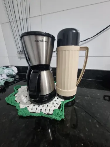Cafeteira Britânia e garrafa térmica