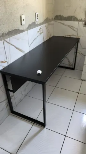 Mesa para escritório ou Quarto