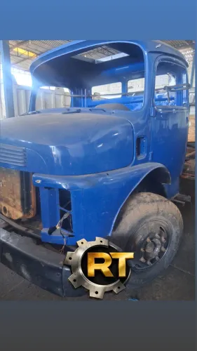 Cabine Mercedes 1113 cara preta  
