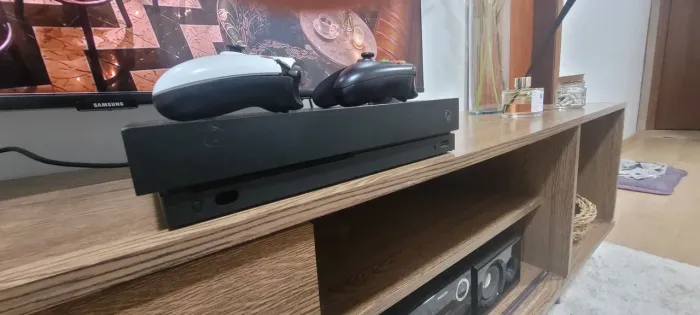 Xbox One X - Pra sair rápido!!!