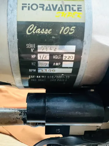 Maquina de cortar tecido Fioravante 3.500 rpm