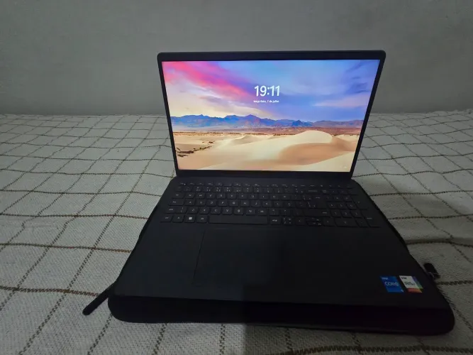 NOTEBOOK DELL I5 13ª GERAÇÃO + KIT COMPLETO (TECLADO, MOUSE E CAPA) - ÓTIMO ESTADO!