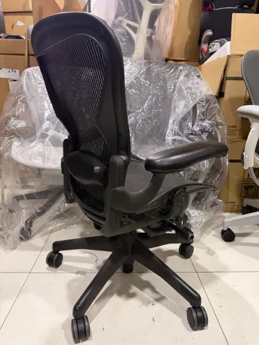 Cadeira herman miller aeron B classica semi completa