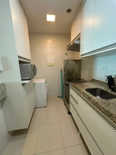 ALUGUEL QUARTO E SALA | 65 m² | Quarto e Sala | Vista Mar Panorâmica | Mobiliado e Decorad