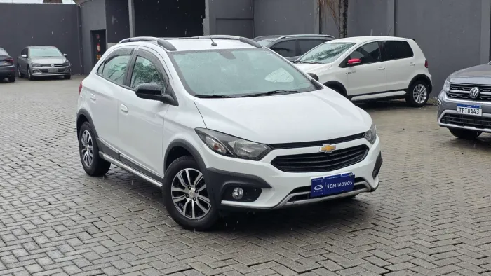 Chevrolet Onix Activ 1.4 8V Flex Mec. 4P 2018
