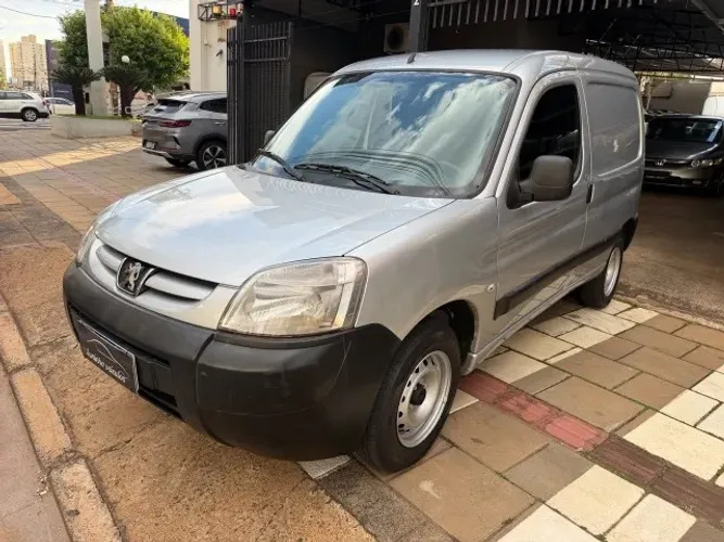 Peugeot Partner Furgão 1.6 16v/ 1.6 16V Flex 3P 2017