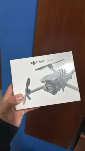 Dji Mini 5 Pro Drone Compacto Com Câmera 50mp