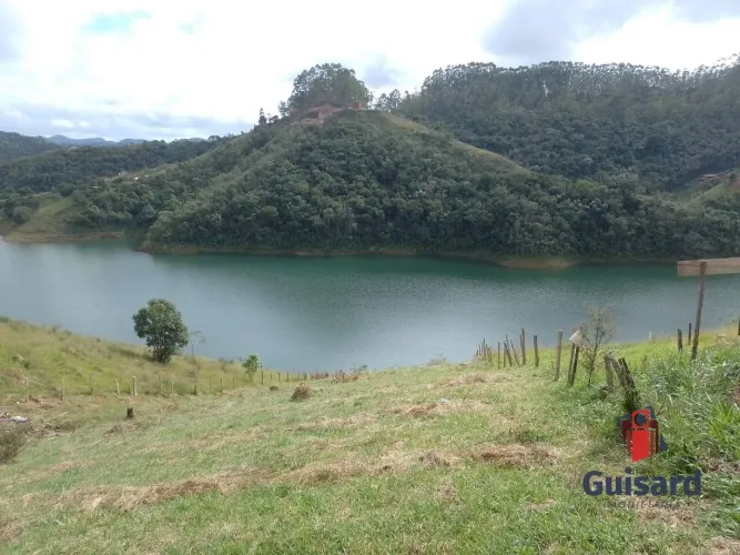 TERRENO À VENDA BEIRA DE REPRESA | PÉ NA ÁGUA