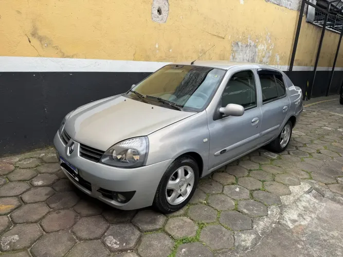 Renault Clio Sed. Privilège Hi-flex 1.6 16V 4P 2008