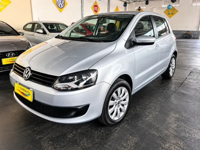 Volkswagen Fox 1.6 MI Total Flex 8V 5P 2013