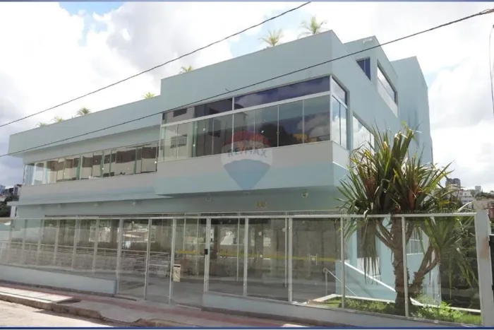 Loja/ Ponto Comercial para alugar com 270m² em ótimo ponto da Av. Barão Homem de Melo.