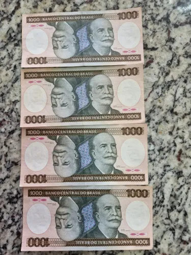 VENDO 4 NOTAS DE MIL CRUZEIROS
