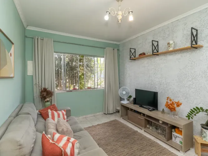 Casa para venda em Jardim Daysy com 2 quartos, sendo 1 suíte, 106m²