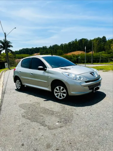 Peugeot 207 XR 1.4 Flex 8V 5P 2012