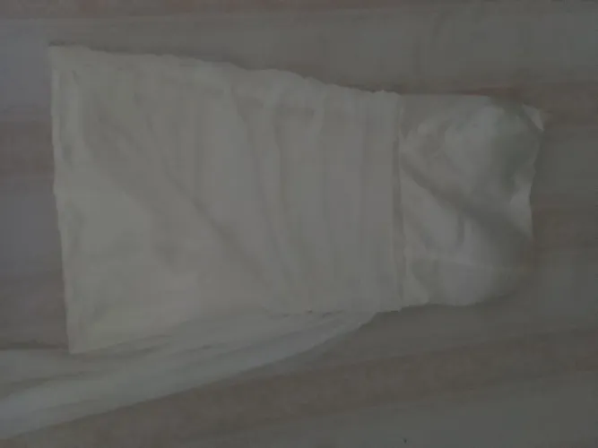 Vestido branco, usado só uma vez