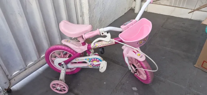 Bicicleta infantil aro 12 menina ? 