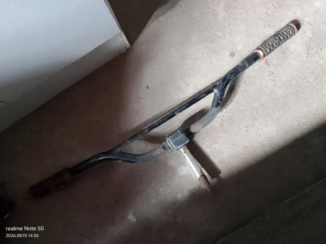 Vende-se par de Aro 26 + 01 Guidão