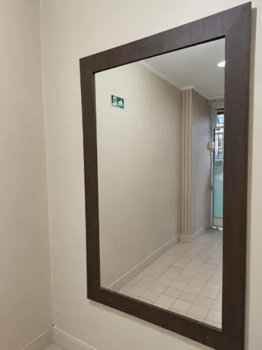 Espelho corpo inteiro para salão. Tam. 1,60 por 1 metro.